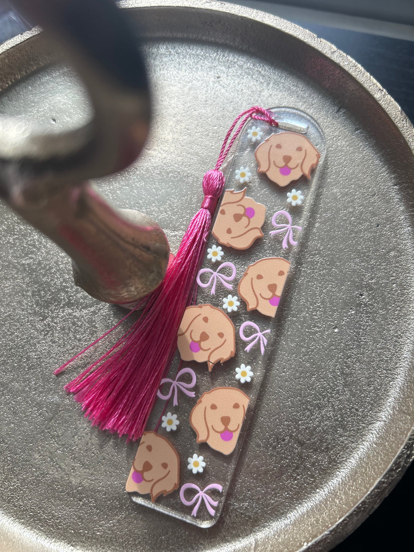 Bookmark - Golden Dogs