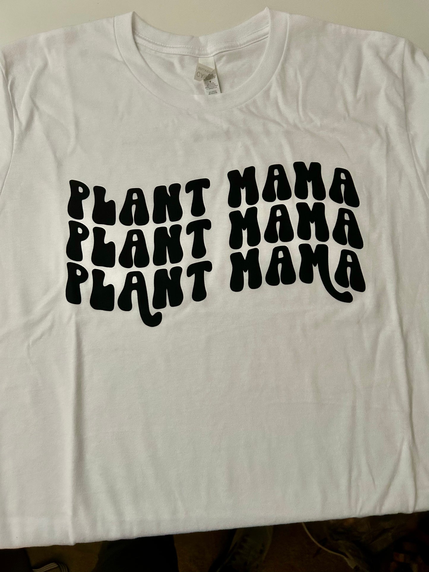 Plant Mama T-Shirt - Retro